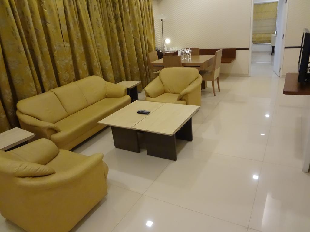 United 21 - Thane Room photo