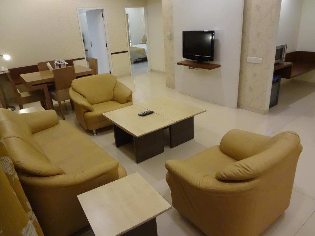 United 21 - Thane Room photo