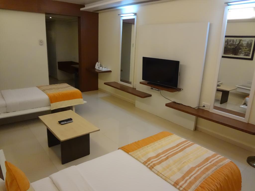 United 21 - Thane Room photo